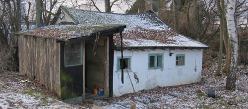 Kommunen hjælper med at fjerne faldefærdige huse